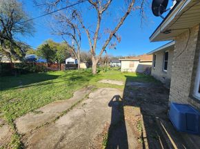 1527  Cape Cod Drive , Dallas Texas 75216