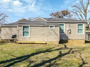 1208  Hansboro Avenue , Dallas Texas 75224