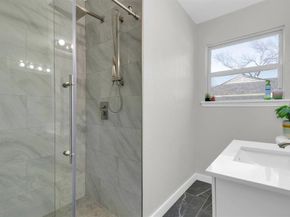 1208  Hansboro Avenue , Dallas Texas 75224