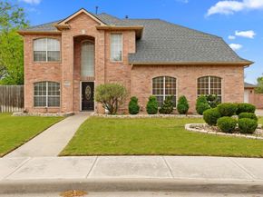 1024  Choke Cherry Lane , Crowley Texas 76036