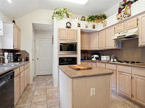 1704  Shadow Creek , Mesquite Texas 75181