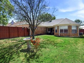 1704  Shadow Creek , Mesquite Texas 75181