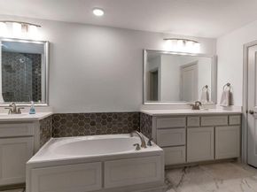 1900  Melinda Lane , Farmers Branch Texas 75234