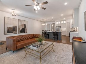 1900  Melinda Lane , Farmers Branch Texas 75234