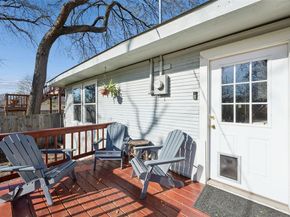 728 N Winnetka Avenue , Dallas Texas 75208