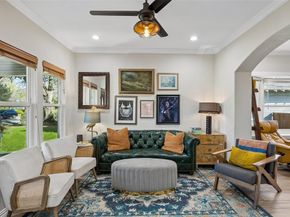 728 N Winnetka Avenue , Dallas Texas 75208