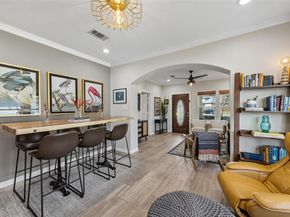 728 N Winnetka Avenue , Dallas Texas 75208