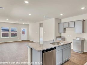 2124  Chantilly Lane , Arlington Texas 76015