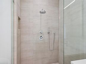 1771  Novela Way , Dallas Texas 75215