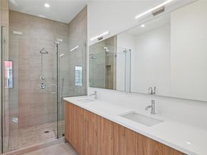 1771  Novela Way , Dallas Texas 75215