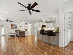 1142 W Clarendon Drive , Dallas Texas 75208