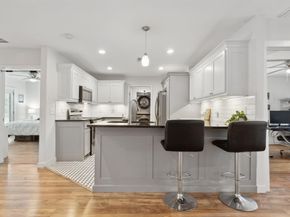 1142 W Clarendon Drive , Dallas Texas 75208