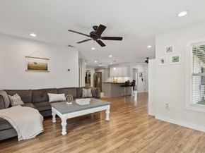 1142 W Clarendon Drive , Dallas Texas 75208