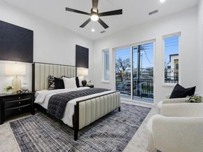 815  Bayonne Street , Dallas Texas 75212