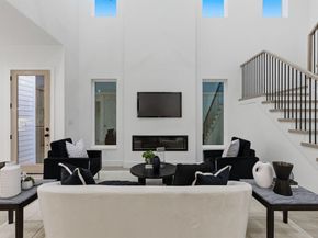 815  Bayonne Street , Dallas Texas 75212