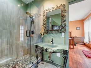 508  Martin Lane , Euless Texas 76040