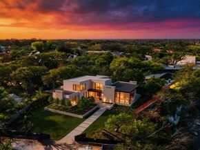 4811  Bluffview Boulevard , Dallas Texas 75209