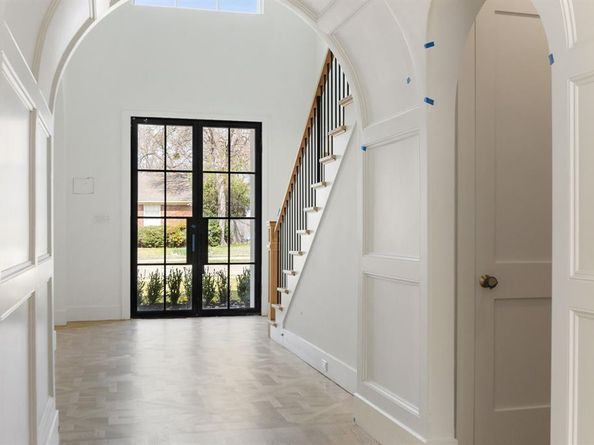 4036  Beechwood  , Dallas Texas 75220