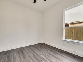 3811  Aransas Street , Dallas Texas 75212