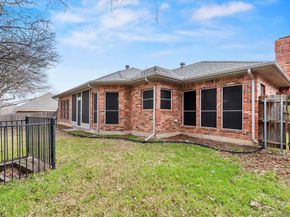 1021  Crestwood Court , DeSoto Texas 75115