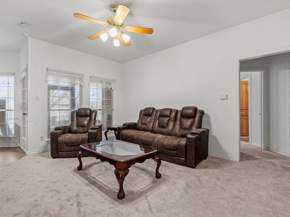 1021  Crestwood Court , DeSoto Texas 75115