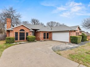 1021  Crestwood Court , DeSoto Texas 75115