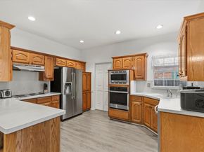 1021  Crestwood Court , DeSoto Texas 75115