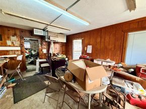 2523 N Prairie Creek Road , Dallas Texas 75227