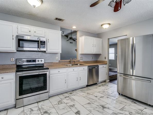 3209  Vintage Way , Bedford Texas 76021