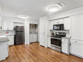 4921  Rollingwood Court , Garland Texas 75043