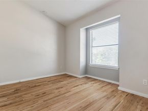 630 W Canty Street  B6, Dallas Texas 75208