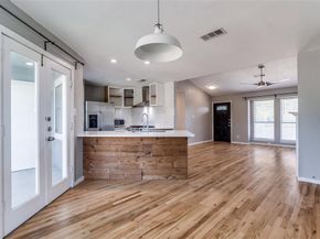 630 W Canty Street  B6, Dallas Texas 75208