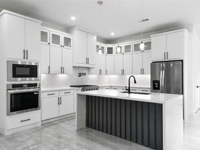 404  Pecan Drive , Dallas Texas 75203
