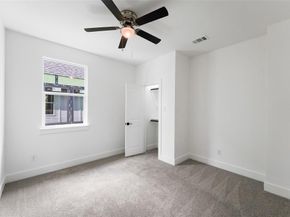 404  Pecan Drive , Dallas Texas 75203