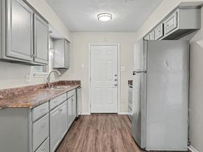 1321 N 7th Street , Conroe Texas 77301