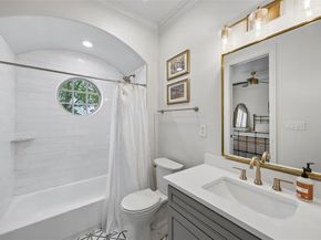 3827  Holland Avenue  C, Dallas Texas 75219