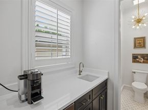 3827  Holland Avenue  C, Dallas Texas 75219