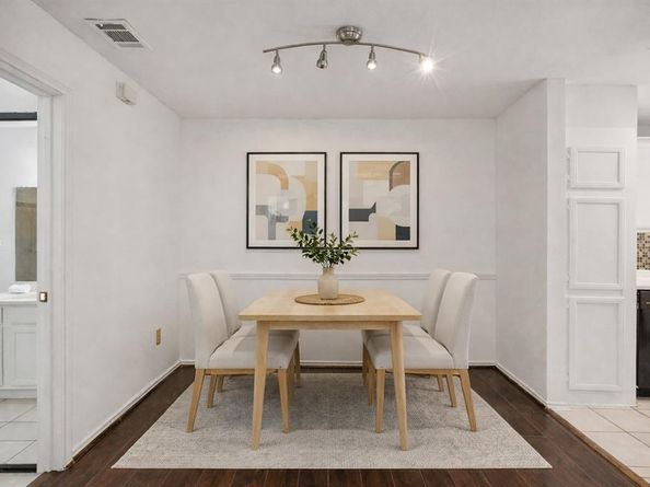 9600  Royal Lane  201, Dallas Texas 75243