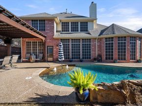 1819  Lakes Edge Boulevard , Mansfield Texas 76063