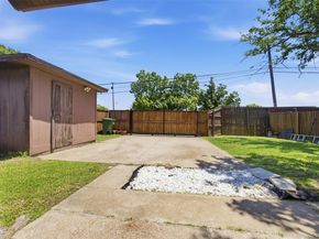 2216  Limestone Lane , Garland Texas 75040