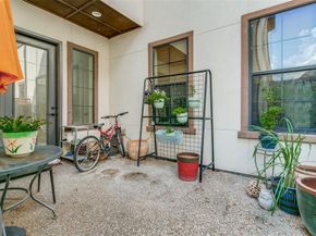 1132  Hemingway Lane , Irving Texas 75063