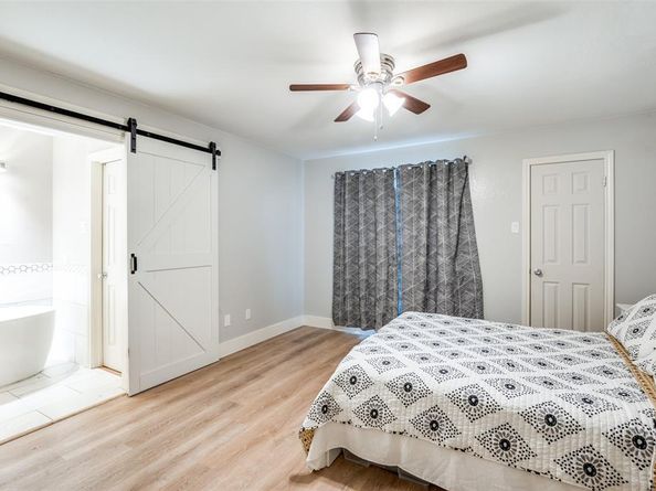 5840  Spring Valley Road  802, Dallas Texas 75254