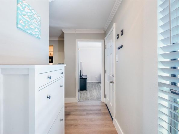 5840  Spring Valley Road  802, Dallas Texas 75254