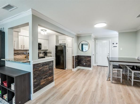 5840  Spring Valley Road  802, Dallas Texas 75254