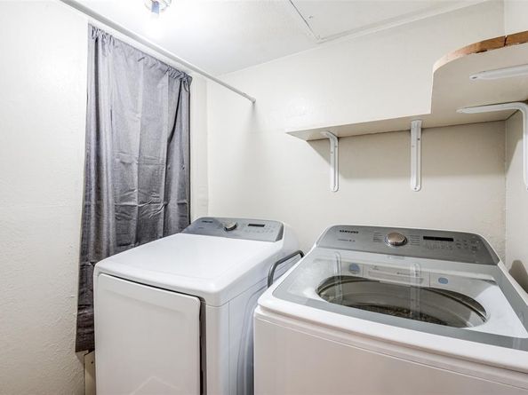 5840  Spring Valley Road  802, Dallas Texas 75254