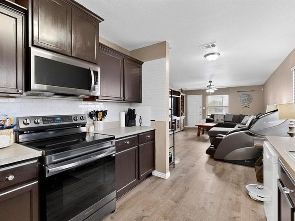 3726  Saddleback Drive , Dallas Texas 75227