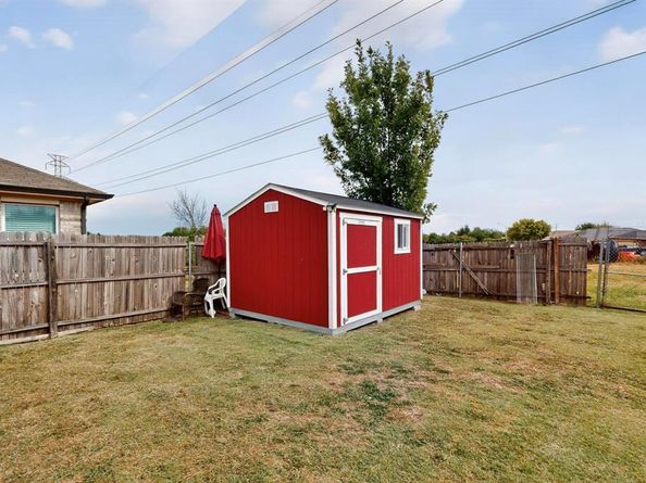 3726  Saddleback Drive , Dallas Texas 75227