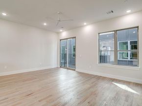 2820  Weisenberger Street  108, Fort Worth Texas 76107