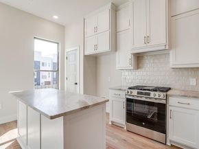 2820  Weisenberger Street  108, Fort Worth Texas 76107