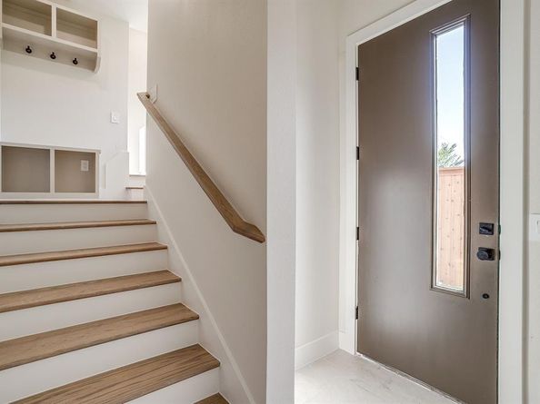 2820  Weisenberger Street  108, Fort Worth Texas 76107